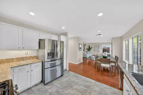 Entry Way - 914 Arrowtail Ter, Fremont, CA 94536 photo 2 of 5