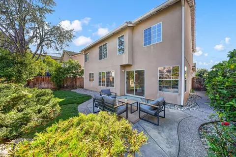 Exterior - 914 Arrowtail Ter, Fremont, CA 94536 photo 4 of 6