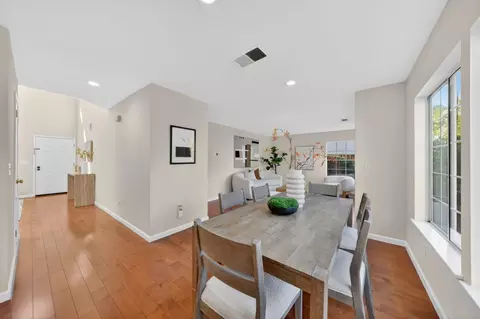 Dining - 914 Arrowtail Ter, Fremont, CA 94536 photo 1 of 4