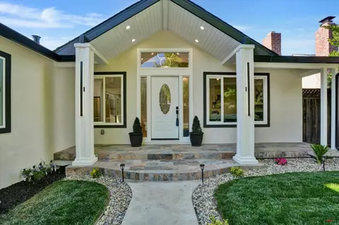 2233 W Hedding St, San Jose, CA 95128