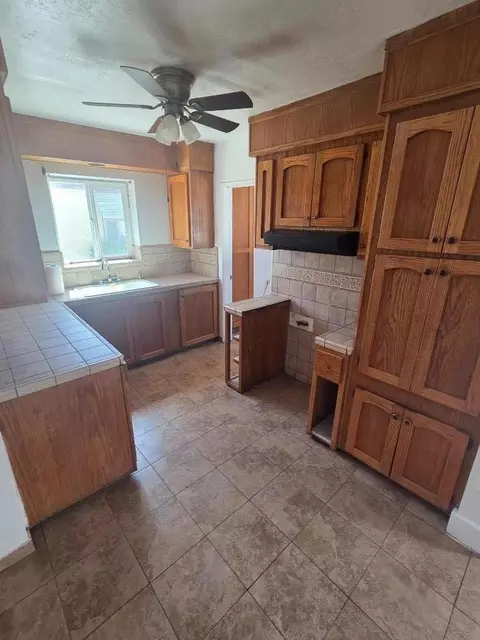 Entry Way - 1506 W 5th St, Madera, CA 93637 photo 1 of 2