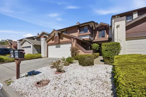 1634 Sugarloaf Dr, San Mateo, CA 94403