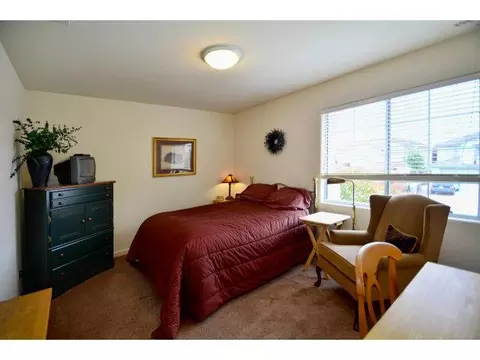 821 Tumbleweed Dr, Salinas, CA 93905 photo 4