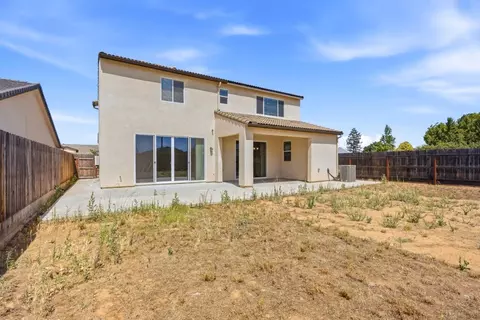 Exterior - 3335 Las Rosas Ave, Clovis, CA 93619 photo 6 of 6