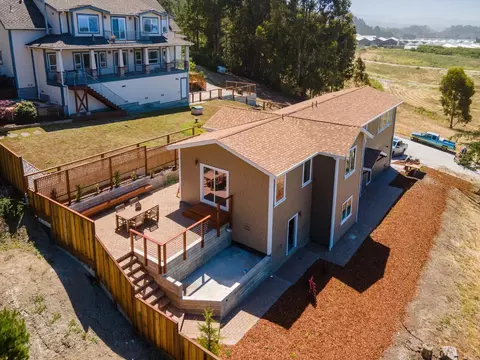 599 Alto Ave, Half Moon Bay, CA 94019