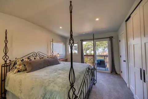Bedroom - 600 Oak St, Monterey, CA 93940 photo 2 of 8