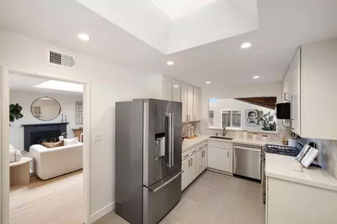 Kitchen - 841 Peach Ave, Sunnyvale, CA 94087 photo 5 of 5