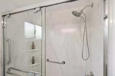 Bath - 841 Peach Ave, Sunnyvale, CA 94087 photo 6 of 6
