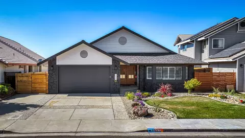 1923 Seal Way, Discovery Bay, CA 94505
