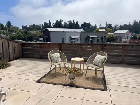 Exterior - 450 Granite Way, Aptos, CA 95003 photo 4 of 6