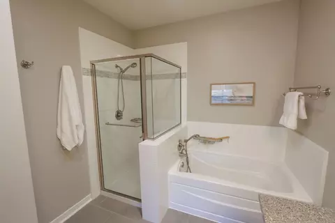 Bath - 450 Granite Way, Aptos, CA 95003 photo 3 of 4