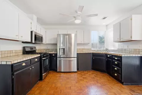 Kitchen - 621 New Bedford Dr, Vallejo, CA 94591 photo 1 of 2