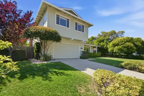 Exterior - 916 Balboa Ave, Capitola, CA 95010 photo 2 of 7