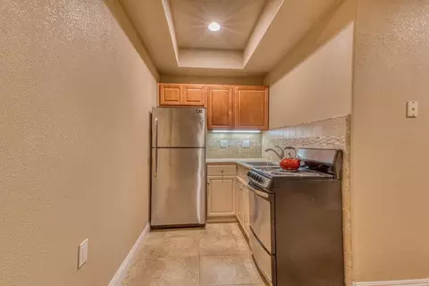 Kitchen - 17650 Olson Pl, Salinas, CA 93907 photo 5 of 6