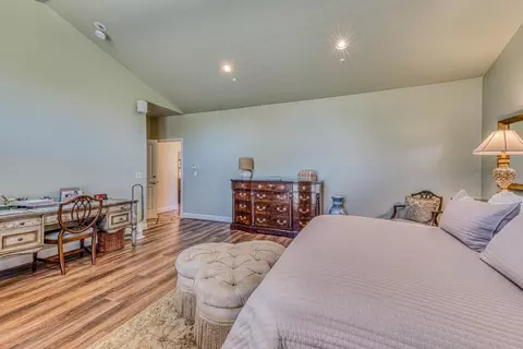 Bedroom - 17650 Olson Pl, Salinas, CA 93907 photo 2 of 7