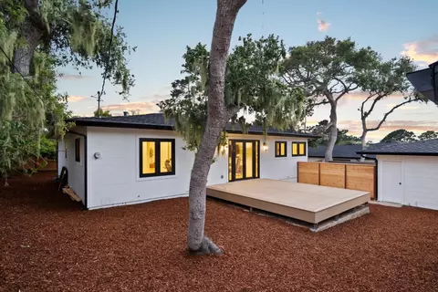 612 Sunset Dr, Pacific Grove, CA 93950
