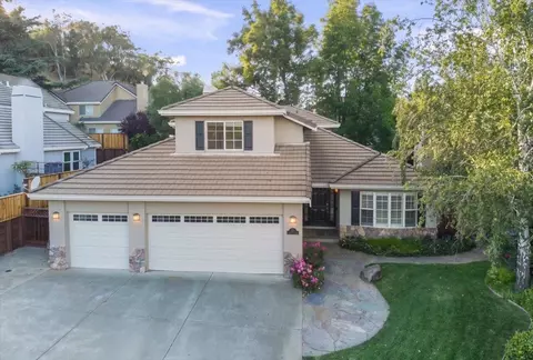 251 Oak Grove Ct, Morgan Hill, CA 95037