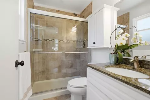Bath - 1256 Rainier Ave, Pacifica, CA 94044 photo 1 of 2