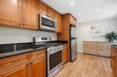 Kitchen - 1256 Rainier Ave, Pacifica, CA 94044 photo 3 of 5