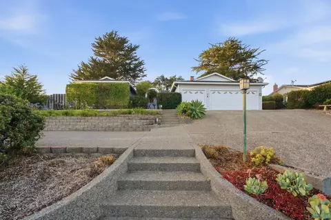 9345 Holly Oak Way, Salinas, CA 93907