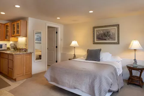 Bedroom - 938 Lighthouse Ave, Pacific Grove, CA 93950 photo 1 of 3