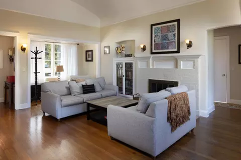 Living - 938 Lighthouse Ave, Pacific Grove, CA 93950 photo 1 of 4