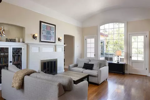Living - 938 Lighthouse Ave, Pacific Grove, CA 93950 photo 2 of 4