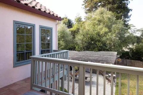 Exterior - 938 Lighthouse Ave, Pacific Grove, CA 93950 photo 5 of 7