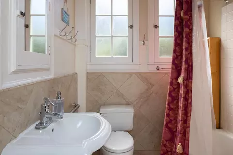 Bath - 938 Lighthouse Ave, Pacific Grove, CA 93950 photo 2 of 3