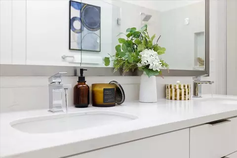 Bath - 1257 Verano Rd, Mountain View, CA 94043 photo 5 of 5