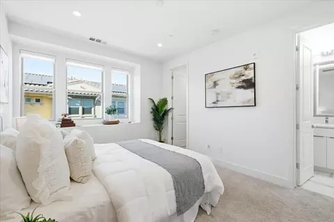 Bedroom - 1257 Verano Rd, Mountain View, CA 94043 photo 5 of 6