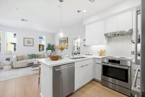 Kitchen - 1257 Verano Rd, Mountain View, CA 94043 photo 1 of 2
