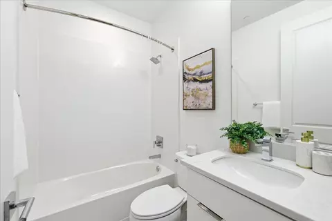 Bath - 1257 Verano Rd, Mountain View, CA 94043 photo 2 of 5