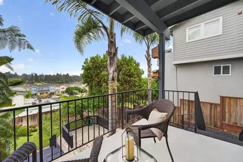 Exterior - 104 Vista Mar Ct, Aptos, CA 95003 photo 4 of 10