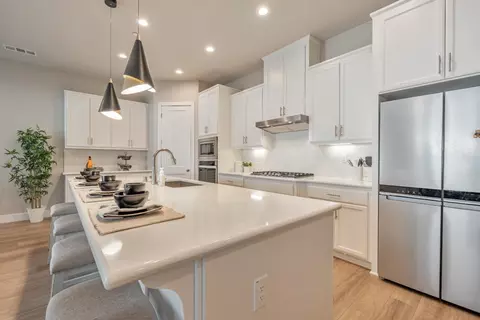 Kitchen - 2408 Dilip Dr, Manteca, CA 95337 photo 3 of 4