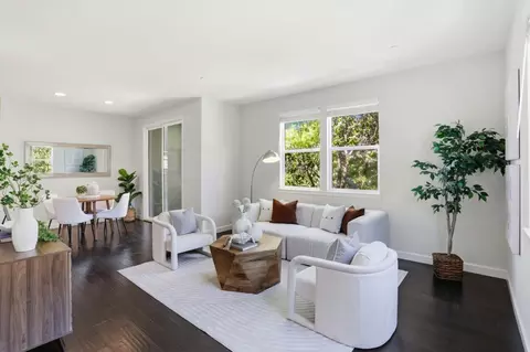596 San Posadas Ter 23, Sunnyvale, CA 94085