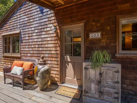 Exterior - 925 Old Farm Ln, Aptos, CA 95003 photo 3 of 14