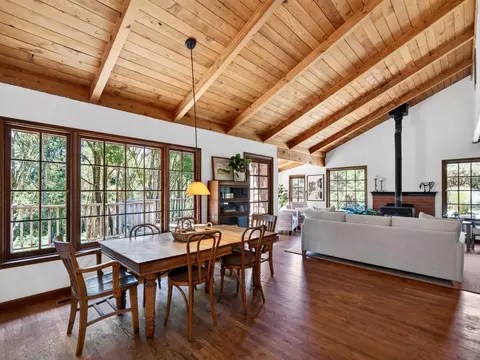 Dining - 925 Old Farm Ln, Aptos, CA 95003 photo 4 of 8