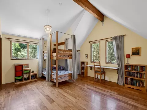 Bedroom - 925 Old Farm Ln, Aptos, CA 95003 photo 4 of 5