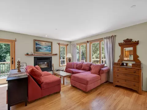 Living - 925 Old Farm Ln, Aptos, CA 95003 photo 5 of 6