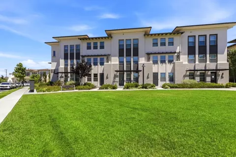 1010 Goldenstar Pl, San Jose, CA 95131