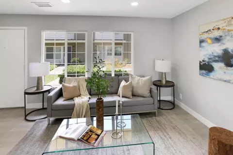 1526 Desdemona Ct, San Jose, CA 95121