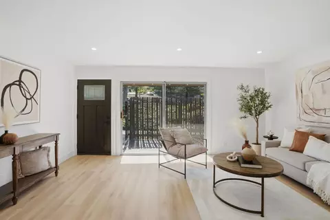Living - 5442 Roundtree Ct A, Concord, CA 94521 photo 3 of 3
