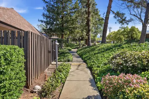 Exterior - 5442 Roundtree Ct A, Concord, CA 94521 photo 4 of 6