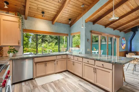 Kitchen - 315 Mccormick Ave, Capitola, CA 95010 photo 2 of 3