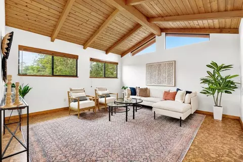 Living - 315 Mccormick Ave, Capitola, CA 95010 photo 3 of 4
