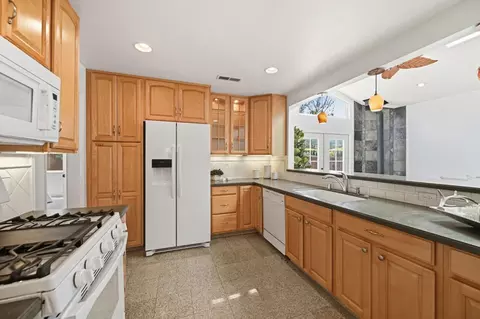 Kitchen - Rio Vista Dr, Pacifica, CA 94044 photo 2 of 6