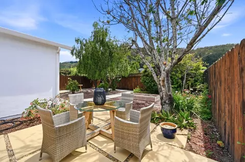 Exterior - Rio Vista Dr, Pacifica, CA 94044 photo 2 of 8