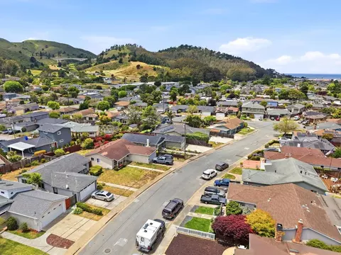 View/Area - Rio Vista Dr, Pacifica, CA 94044 photo 6 of 12