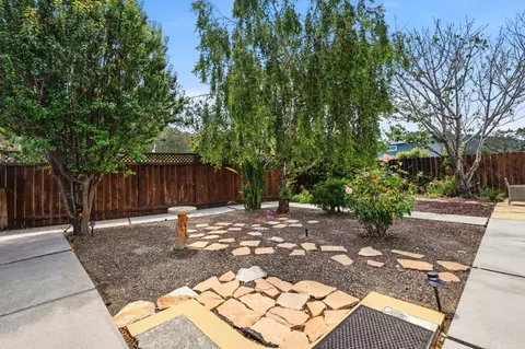 Exterior - Rio Vista Dr, Pacifica, CA 94044 photo 5 of 8